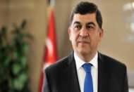 Gıda bankası ihtiyaç sahiplerine bayramlık dağıtıyor