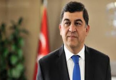 Gıda bankası ihtiyaç sahiplerine bayramlık dağıtıyor