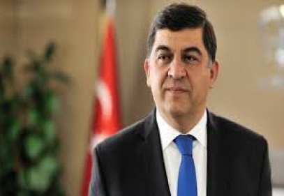 Gıda bankası ihtiyaç sahiplerine bayramlık dağıtıyor