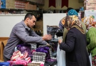 Gıda bankası yoksul ailelerin yüzünü güldürüyor