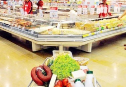 Gıda fiyatları Türkiye'de arttı, dünyada geriledi