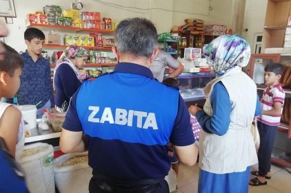 Gıda üreticisi satıcıları denetlendi