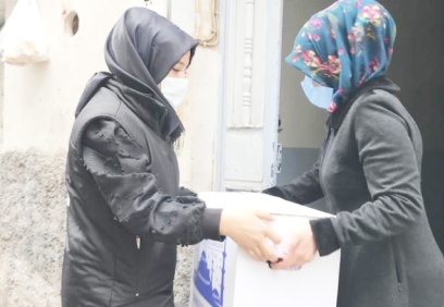 Gıda ve hijyen kolileri ile kömürler ihtiyaç sahiplerine ulaştırılıyor