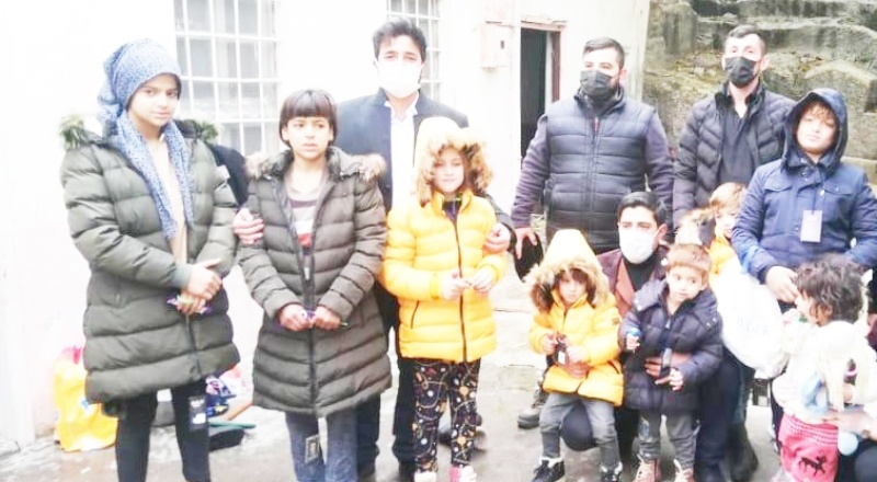 Gıda ve kışlık giyim malzemesi yardımı yapıldı