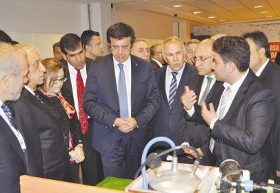 ‘Girişim Evi’nin açılışını Zeybekci yaptı