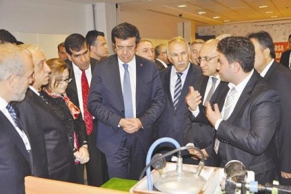 &#8216;Girişim Evi&#8217;nin açılışını Zeybekci yaptı