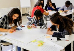 Girişimcilik akademisinde yenilikçi iş fikirleri ortaya çıkıyor