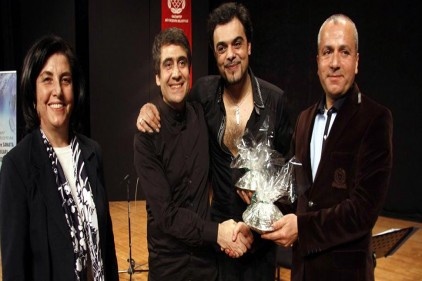 Gitar ve bağlama virtüözleri müzik ziyafeti çekti