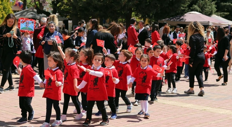GKV Anaokulunda 23 Nisan şenliği