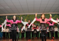 GKV Özel Okulları öğrencilerinin yöresel halk oyunları gösterileri vardı