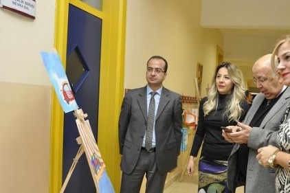 GKV&#8217;li 450 öğrenciden &#8216;Koridorda Şenlik Var&#8217; sergisi