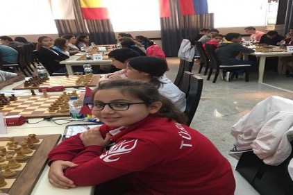 GKV&#8217;li Dila Baloğlu Satrançta dünya ikincisi 