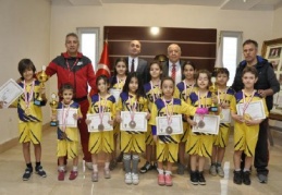 GKV’li minik sporculardan jimnastikte 3 kupa 13 madalya 