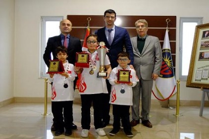 GKV&#8217;liler Satranç Milli Takımı&#8217;nda 