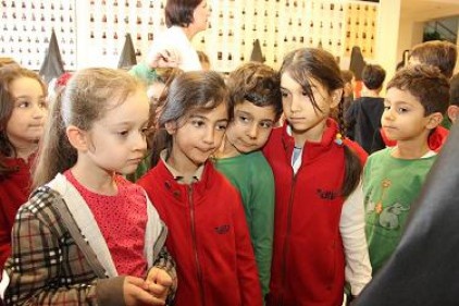GKV&#8217;lilerden renklerle Atatürk Resim Sergisi