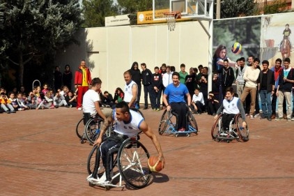 GKV&#8217;lilerle ortak maç yaptılar