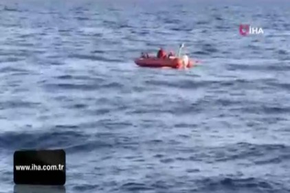 Göçmen botu battı, bir bebek kayıp