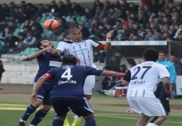 Gol yeyince rakip oyunu soğutmaya başladı