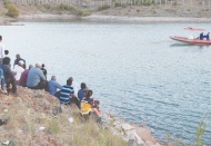 Gölette kaybolan genç aranıyor