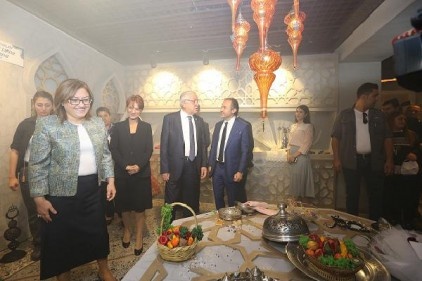 Gönül yolları üzerinde köprüler kurmalıyız