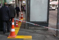 Görenler, görmeyenlere yer açsın diye sarı çizgiler belirginleştirildi