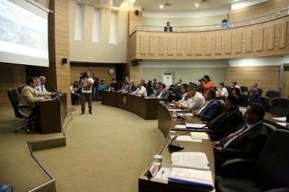 Görevlerinden istifa edenlerin yerine seçim yapıldı