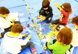 Görsel sanatlarda yeteneklerini sergiliyorlar