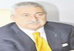 Gösterilerde en büyük zararı esnaf görüyor