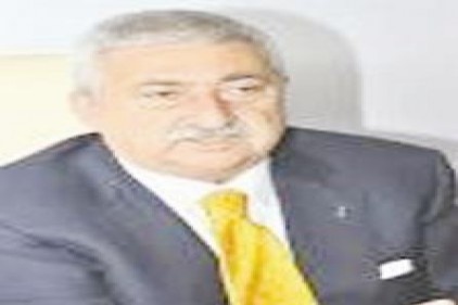 Gösterilerde en büyük zararı esnaf görüyor
