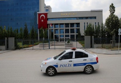 Gözaltına alınan Danıştay çalışanlarından 21'i tutuklandı 