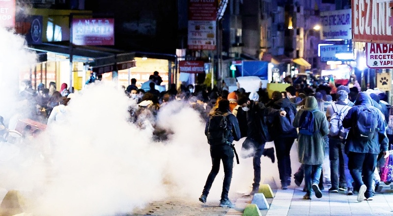 Gözaltına alınan öğrencilerden 76'sı serbest bırakıldı