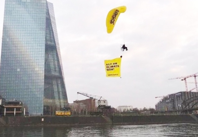 Greenpeace: İklim katillerine fon sağlamayın