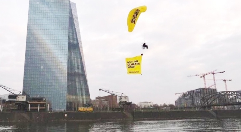 Greenpeace: İklim katillerine fon sağlamayın