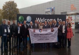 GSO UR-GE plastik kümesi heyeti Almanya K Plastik Fuarında