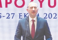 Gül: Sivil, demokratik, özgürlükçü bir anayasa yapma imkânı vardır