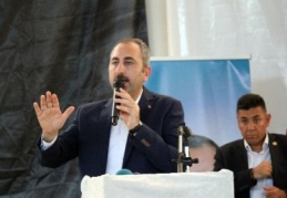 Gül:Bin 500 hakim ve savcı alınacak