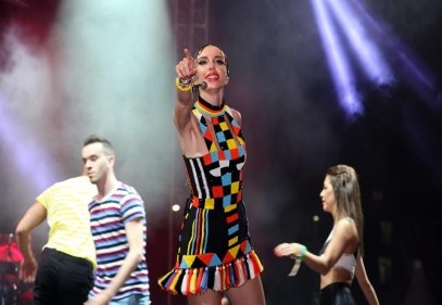 Gülşen muhteşem performansıyla göz doldurdu