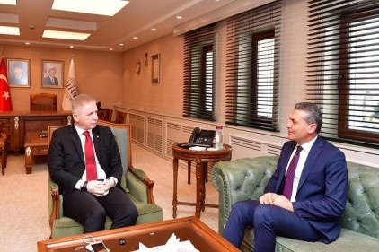 Gül&#8217;ü ziyaret etti