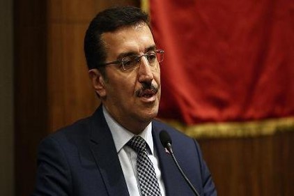 Gümrük ve Ticaret Bakanı Tüfenkci: &#039;Hayır&#039; diyen de &#039;evet&#039; diyen de bizim vatandaşımız