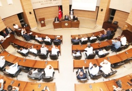 Gündemdeki 19 maddenin 11’i İmar ve Bayındırlık Komisyonu’na gönderildi