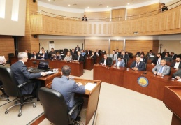 Gündeme alınan 13 maddenin 8’i İmar ve Bayındırlık Komisyonu’na havale edildi