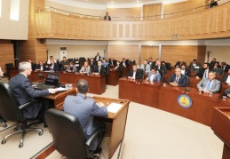 Gündeme alınan 13 maddenin 8’i İmar ve Bayındırlık Komisyonu’na havale edildi