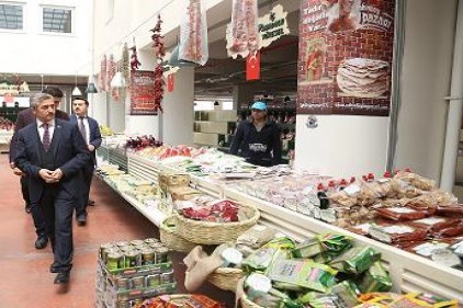 Güneykent&#8217;teki Köy Pazarı&#8217;na ilgi var