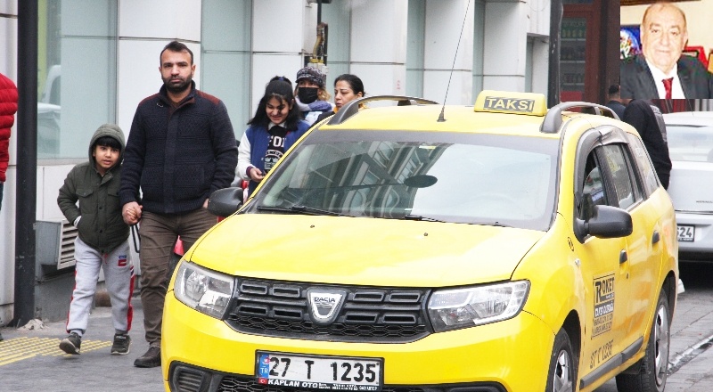 Günlük 14 bin kişi taksiye biniyor