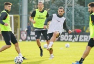 Günün kazananı kırmızı-siyahlı takım oldu