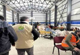 Gurbetçiler, Türkiye'deki depremzedeler için sahada