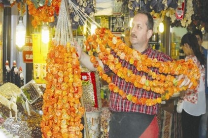 Gurbetçilerin yolu gözleniyor