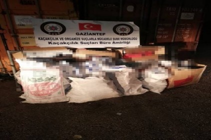 Güvenevler Mahallesi&#8217;ndeki bir depoya kaçak operasyonu yapıldı