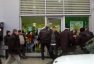 Güvenlik görevlisi bankanın paralarıyla kayıplara karıştı 