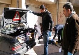 Güvenlik görevlisini darp edip 12 iş yerini soydular